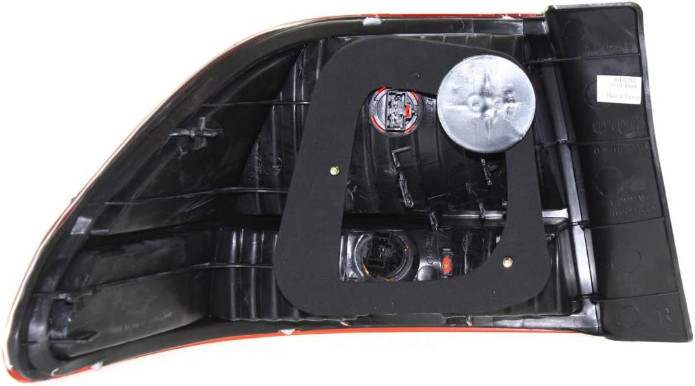 Outer Tail Light Assembly for Honda Accord Sedan Passenger Side Pack of 2 B784022