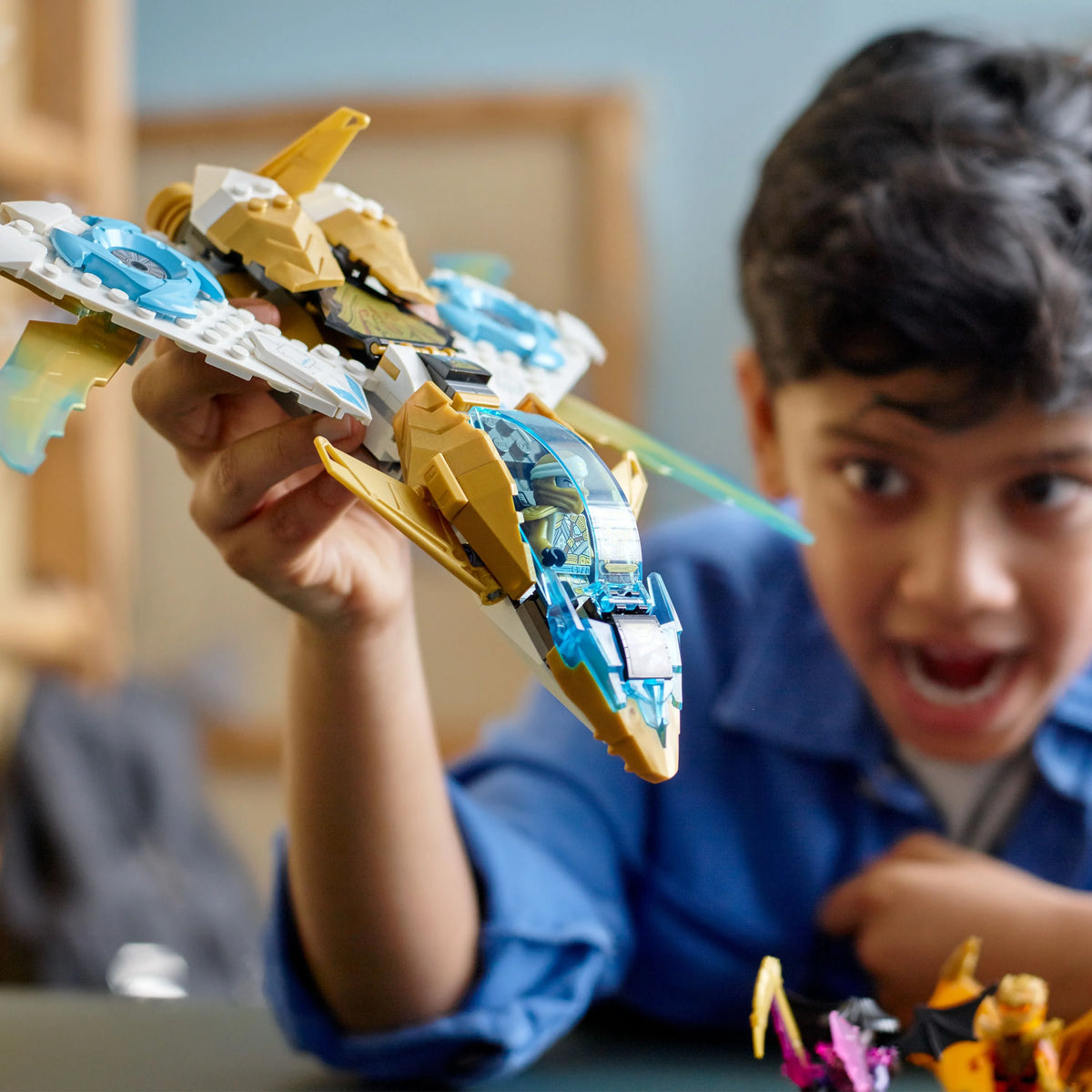 Zane's Golden Dragon Jet Toy Plane Set B427