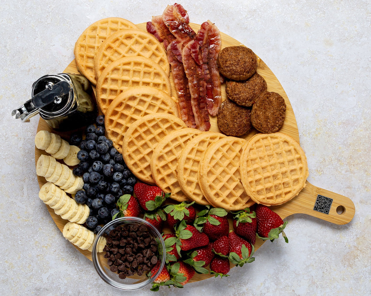 Bamboo Round Charcuterie Board with Handle, 15.5" F270681