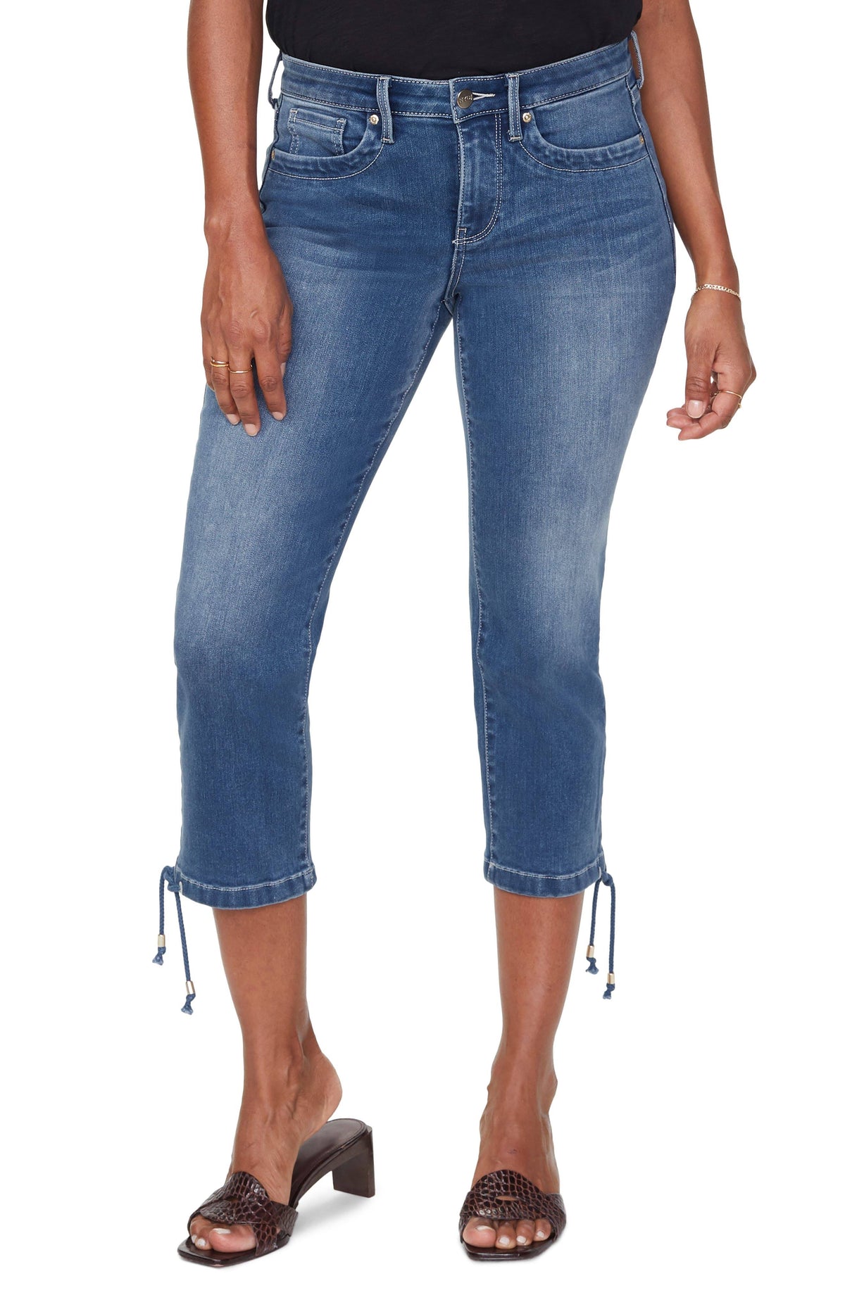 Capris with Drawcord Hem, Size 28 W E965