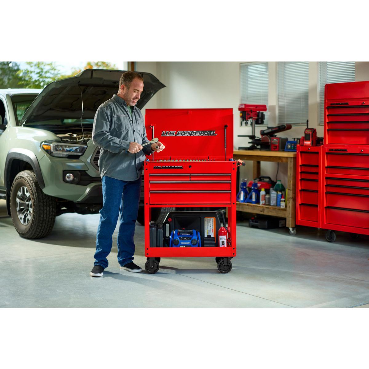 30 in. 4-Drawer Tech Cart, Red Z9731