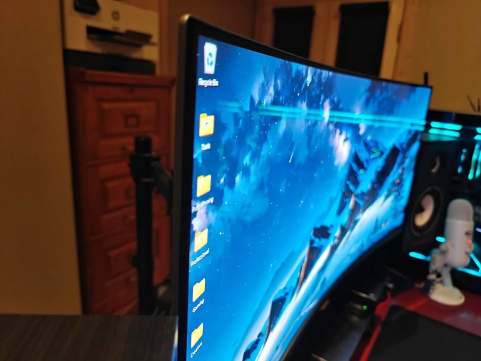 34 Curved OLED Gaming Monitor I288