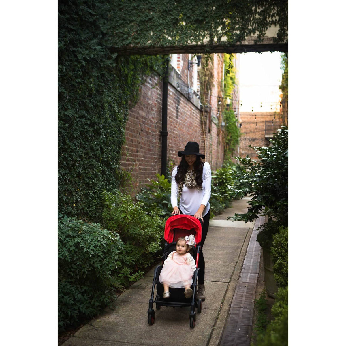Compact Travel Stroller Toronto Red Z133732