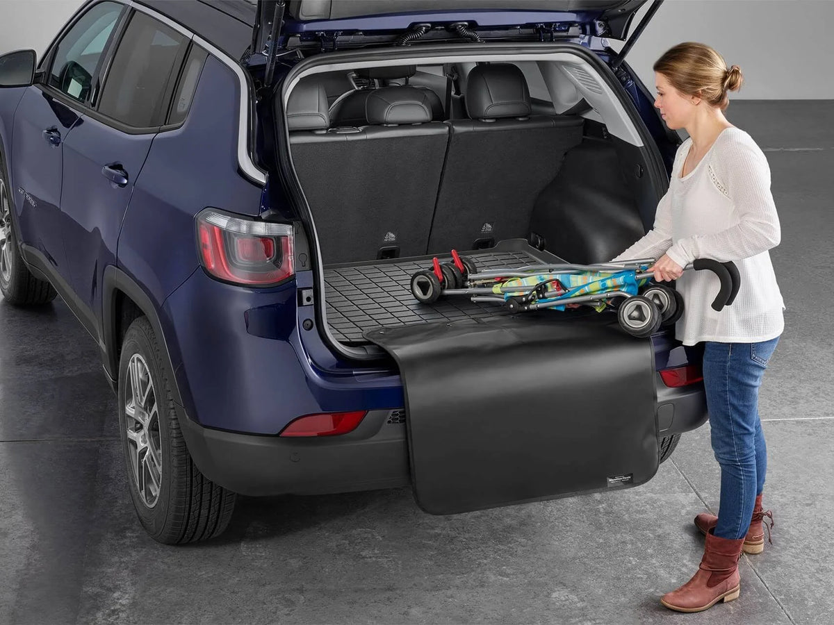 Cargo Liner C568