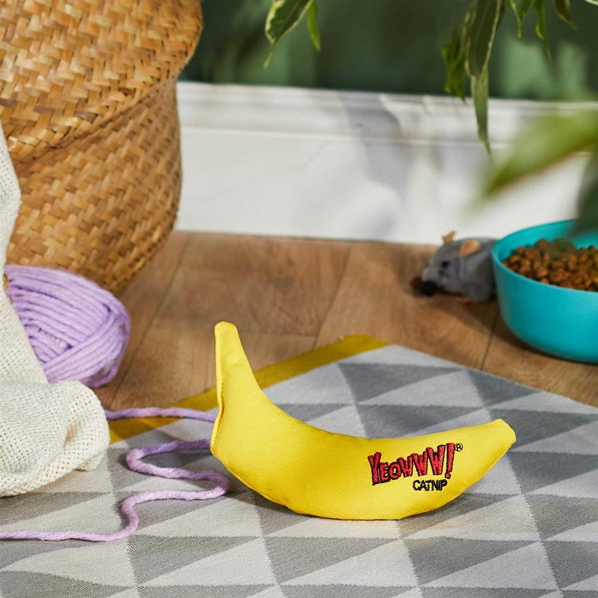 Banana Catnip Toy N2102