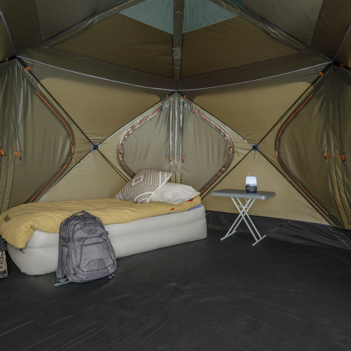 6P Pop-Up Hub Tent U880