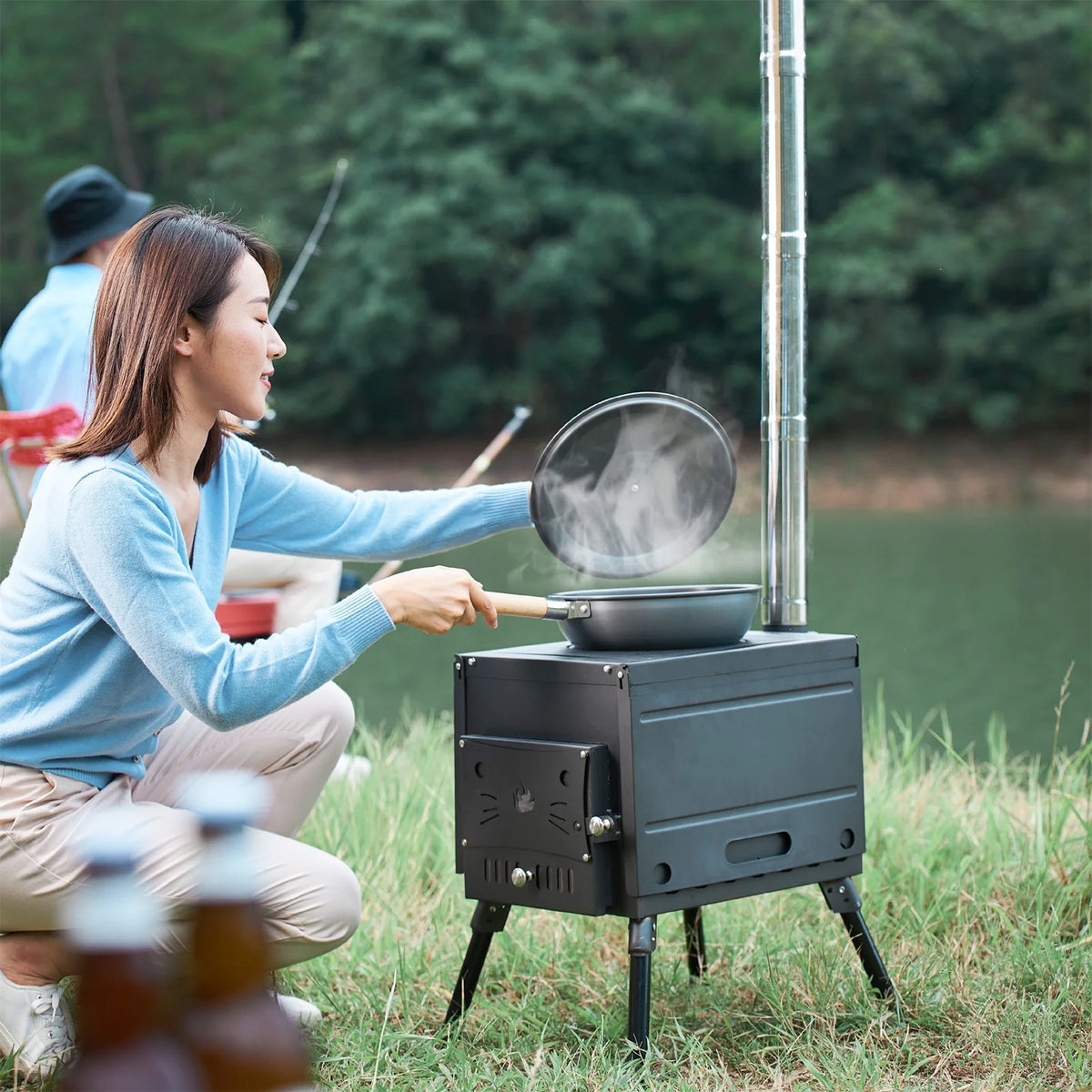 Portable Foldable Wood Burning Camp Tent with Chimney U8659