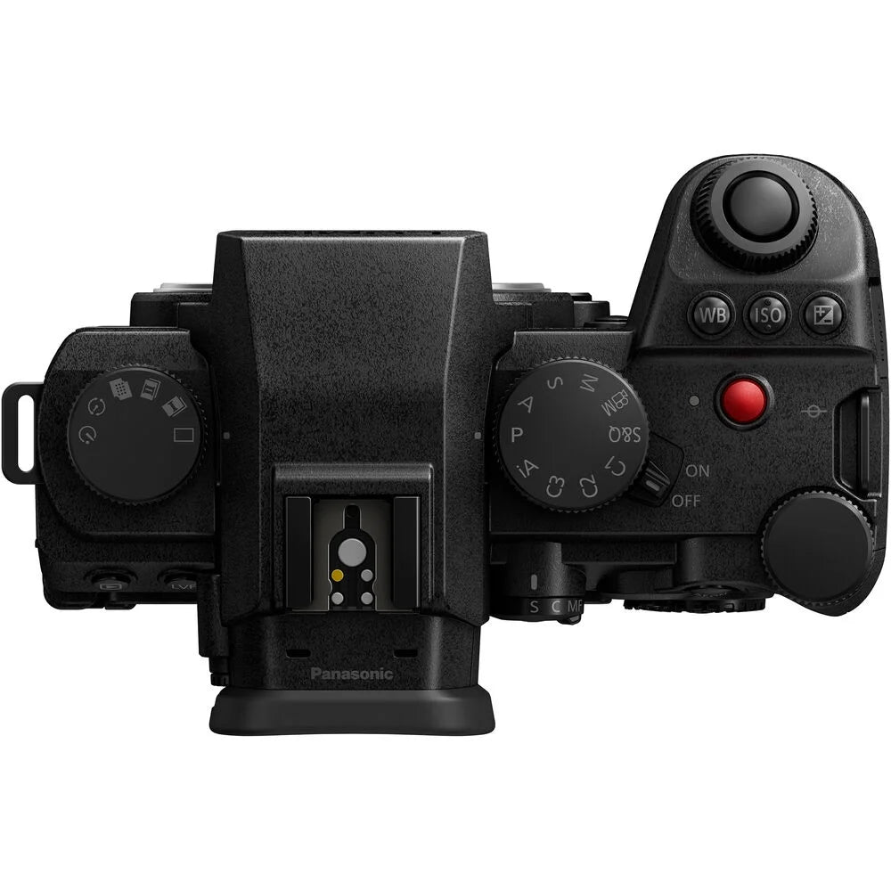 Mirrorless Camera with 16-35mm f/4 Lens, 64GB Memory Card, Filter Kit, Battery, Bag Y134