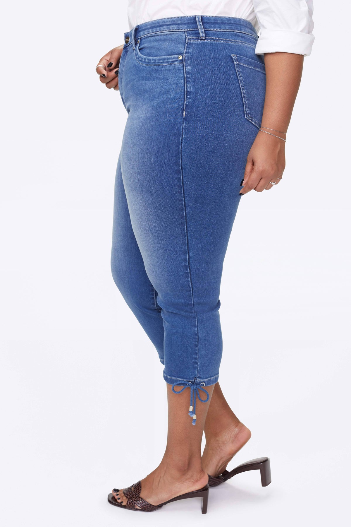 Capris with Drawcord Hem, Size 28 W E965