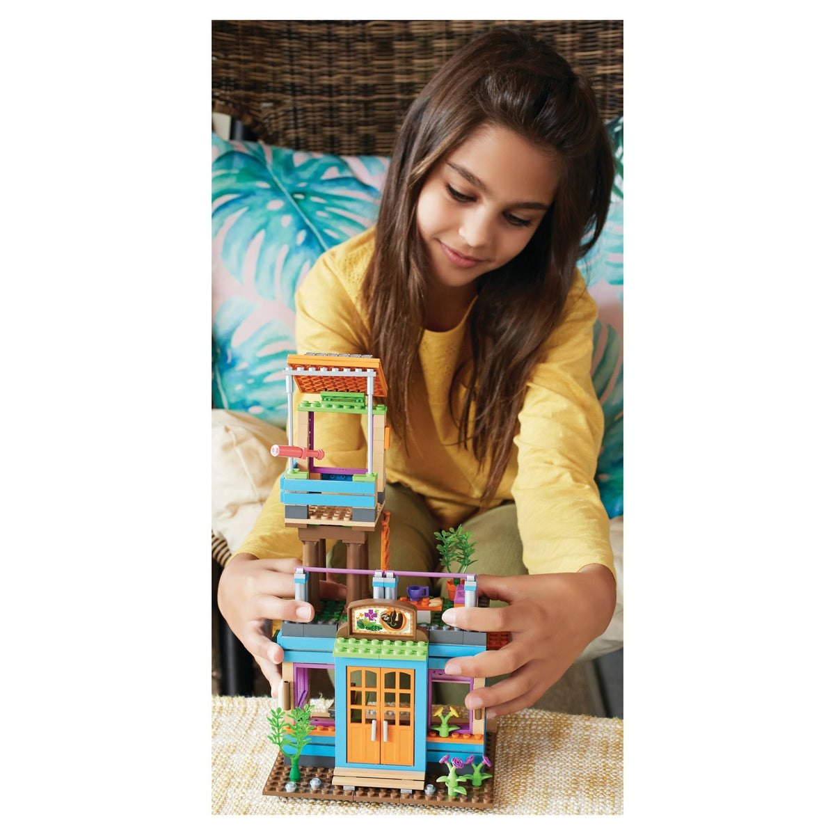 2-in-1 Rainforest Sanctuary Building Set E199896