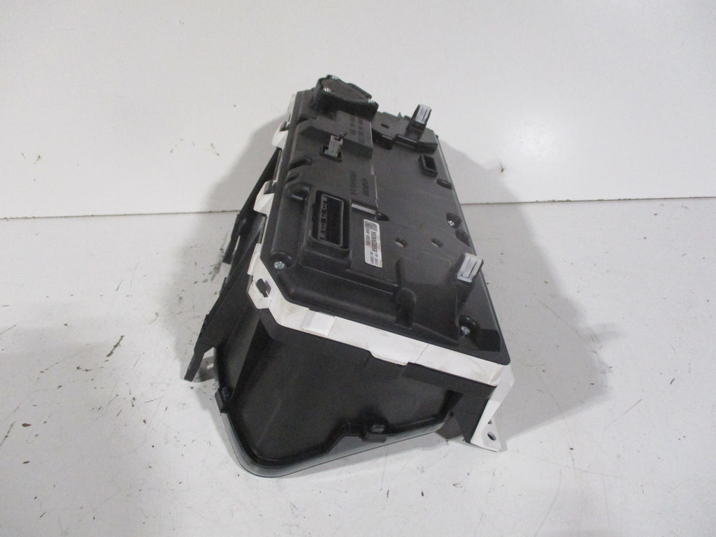 Pre-Owned Subaru Outback Speedometer Head Cluster 48k D263973